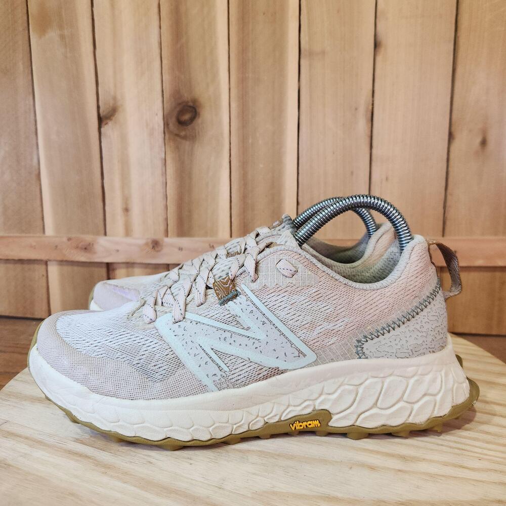New Balance Fresh Foam Hierro V7 Shoes Womens 8.5 Beige Trail Running Sneakers